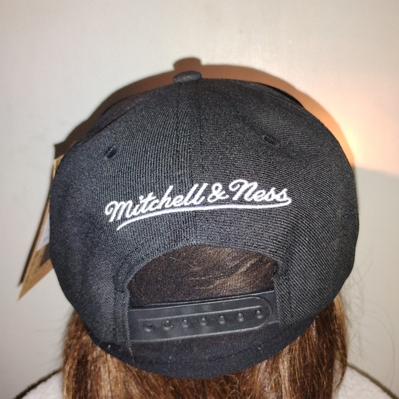 NBA Chicago Bulls front logo loaded brim  cap. - Picture 8 of 11